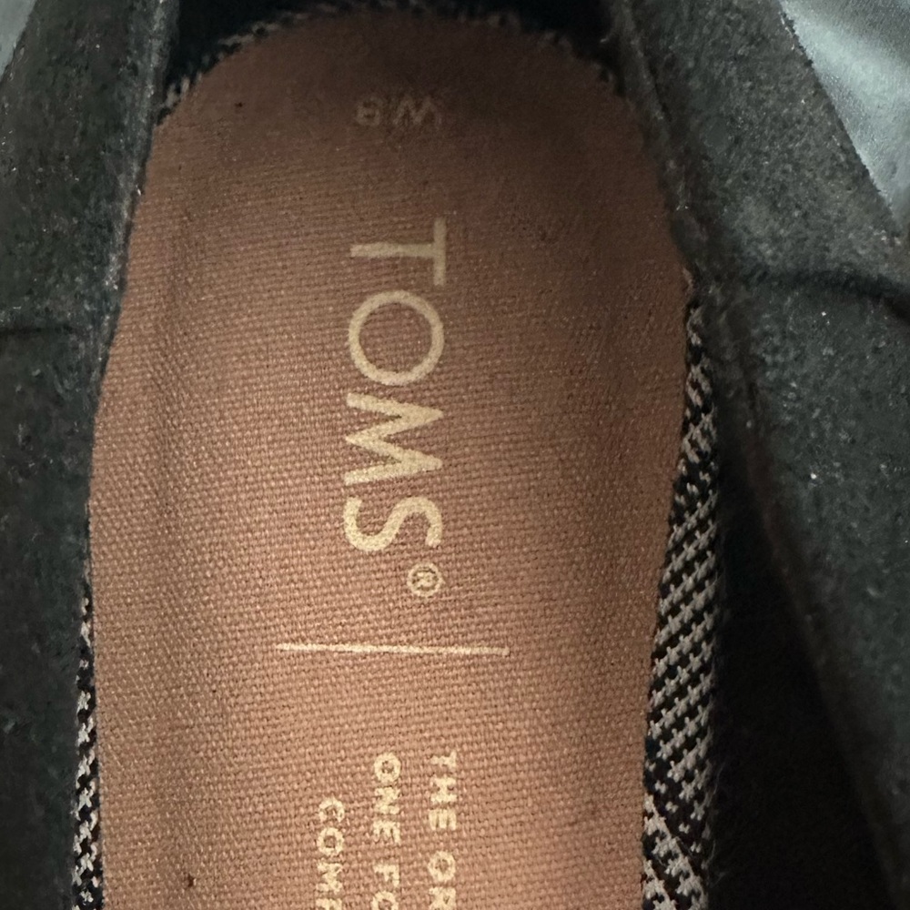 Toms Jutti Neat Black Suede Flats
